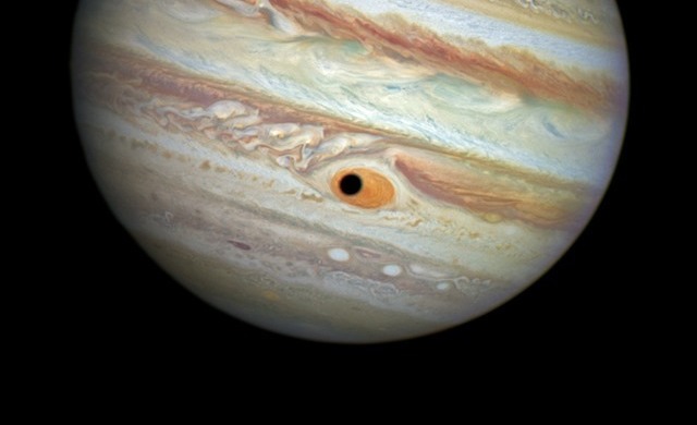 L’ombre qui transforma Jupiter en un cyclope géant