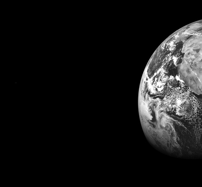 La Terre et Mars depuis la Lune