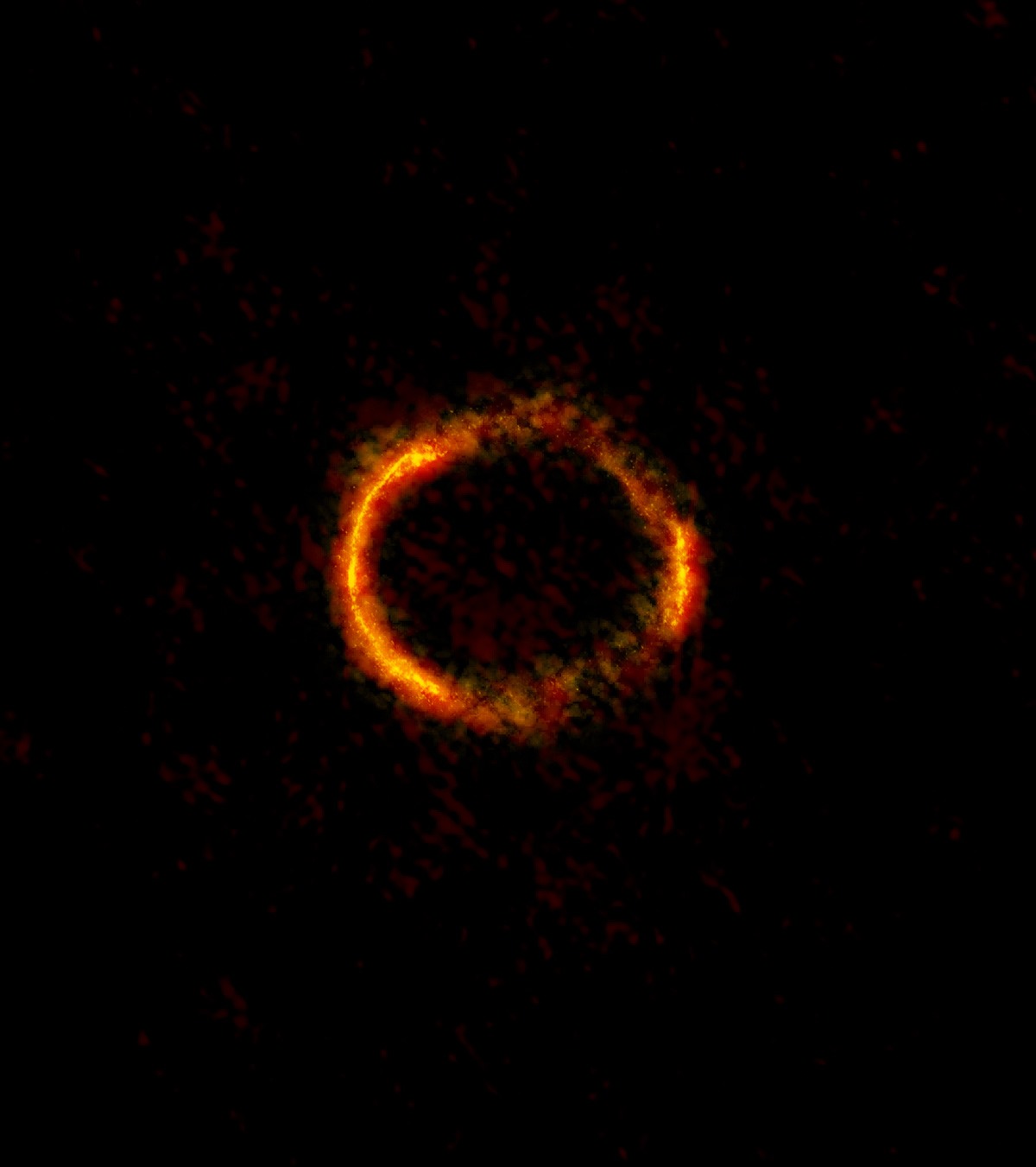 Un anneau d’Einstein engendré par la déformation de l’espace par une galaxie
