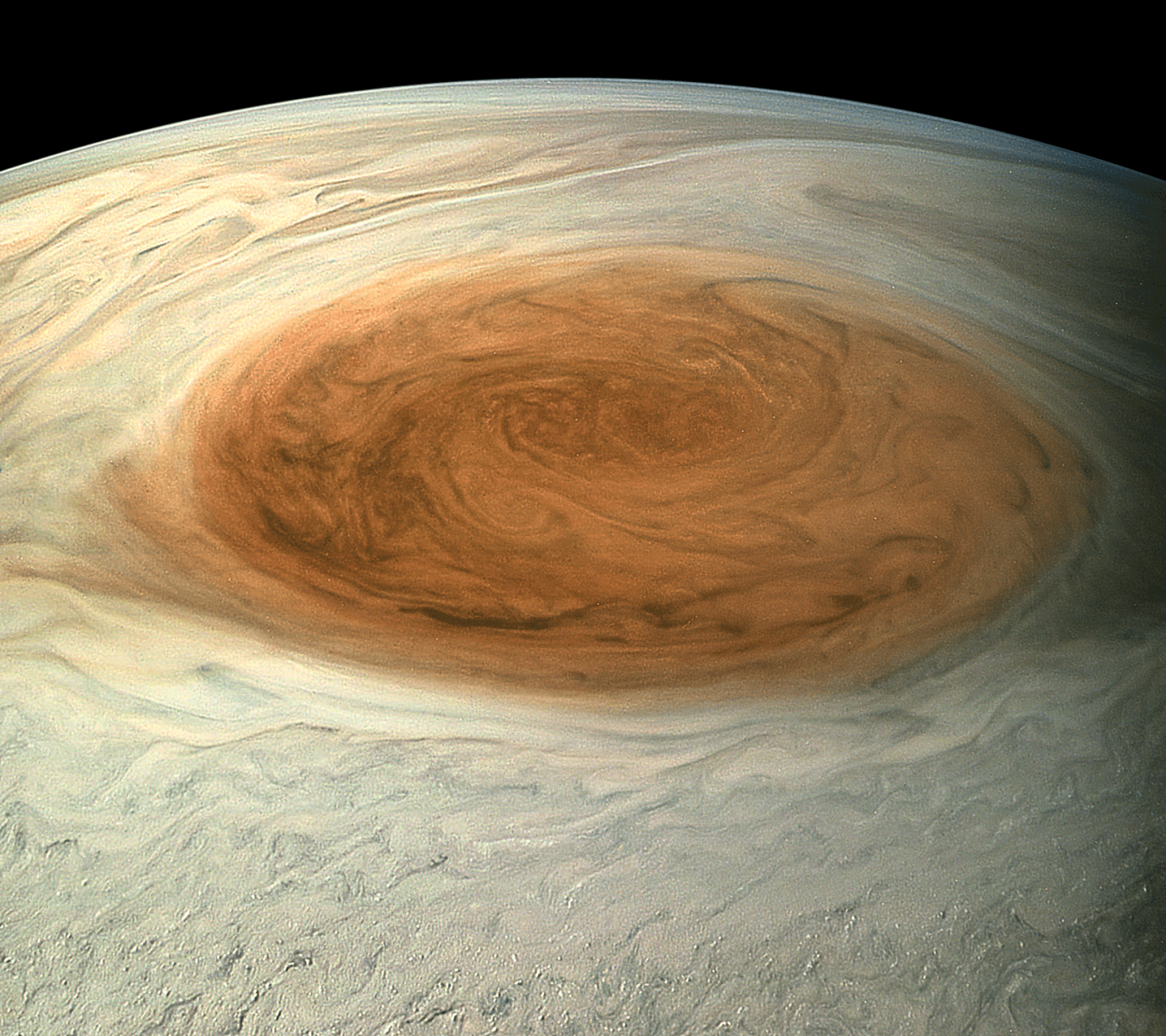 Voici comment la Grande Tache rouge de Jupiter vous apparaitrait à 13 000 km de distance