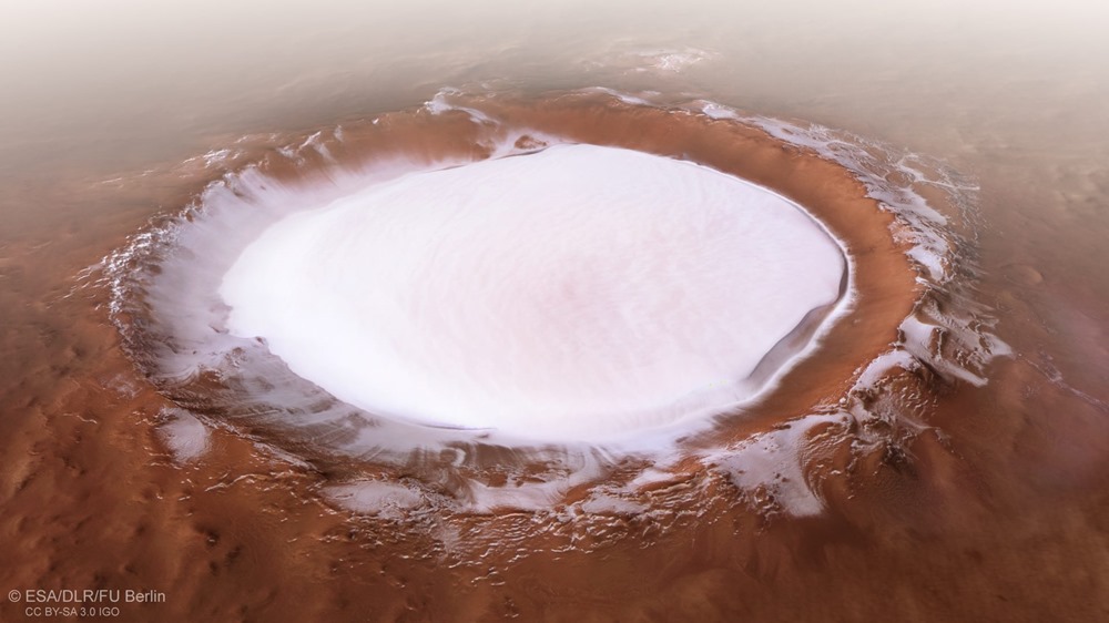 De nouvelles images en haute résolution du cratère martien perpétuellement glacé