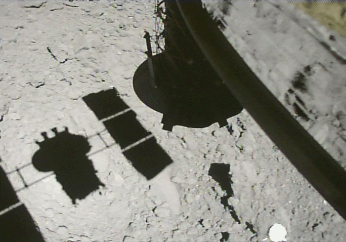 Pour la première fois, une sonde japonaise réalise un deuxième touchdown sur un astéroïde pour collecter des échantillons