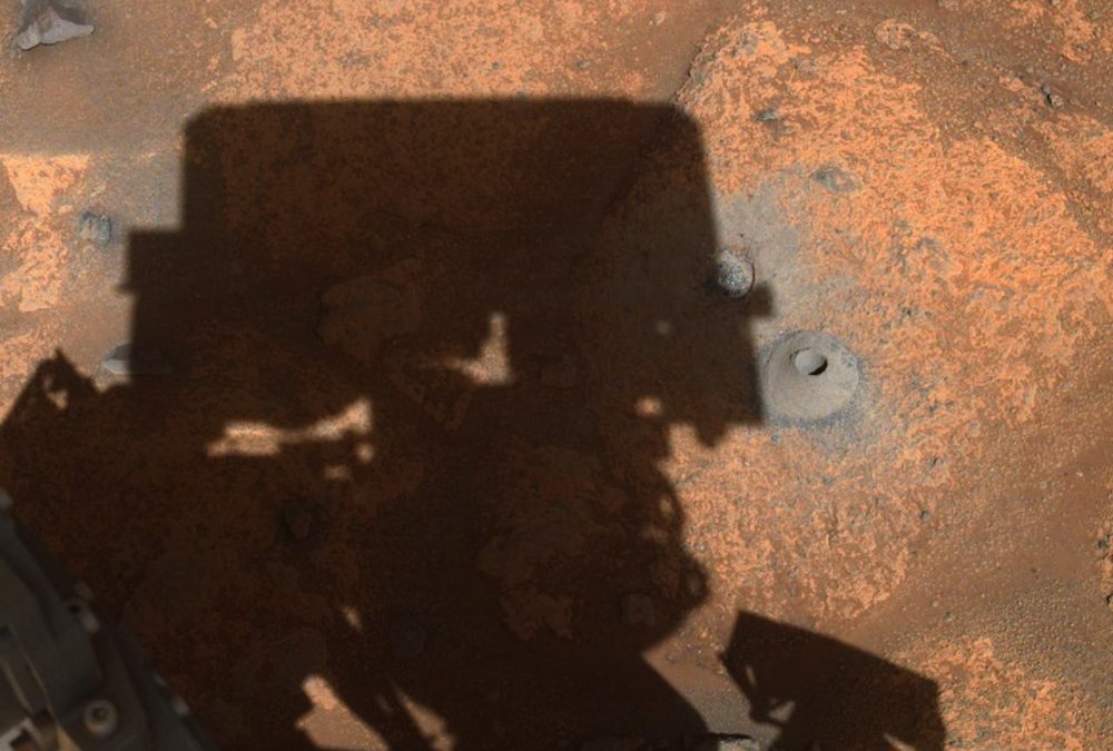L’astromobile Perseverance perce un trou sur Mars et collecte… du vide
