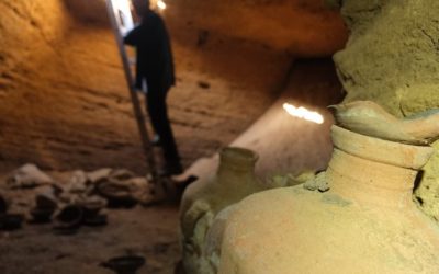 Des archéologues font "l’exceptionnelle" découverte d’une chambre funéraire intacte datant du règne de Ramsès II