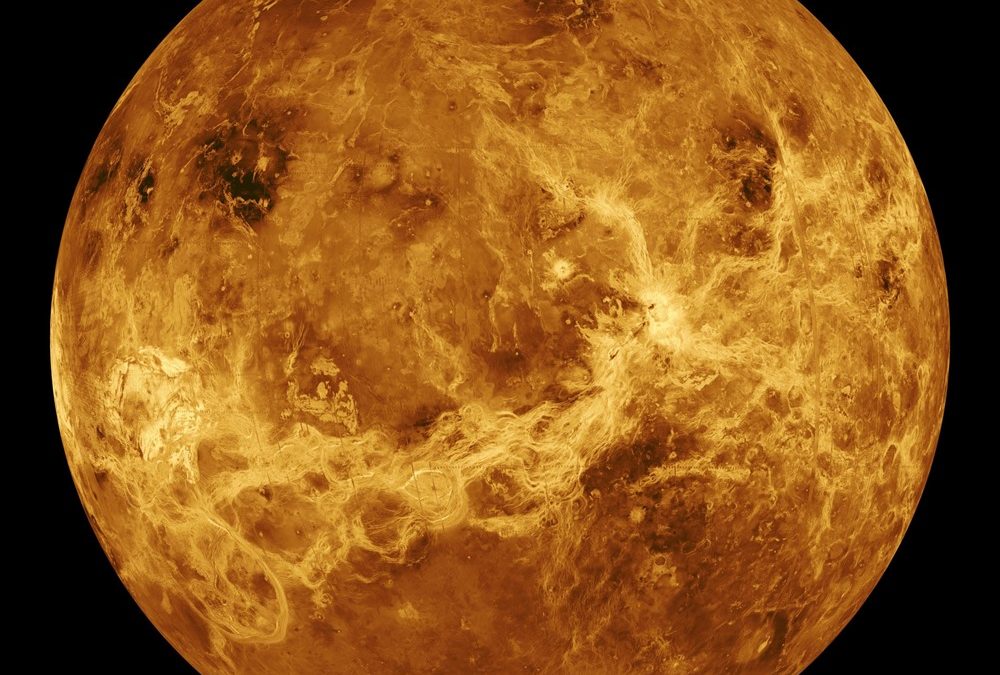 L’atmosphère de Vénus perd dans l’espace du carbone et de l’oxygène et l’on ne sait pas pourquoi