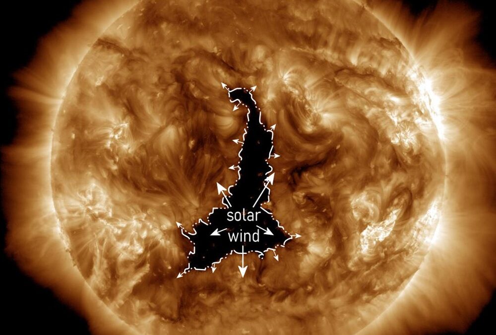 Un trou béant dans le Soleil, plus grand que 60 Terres, vient de projeter un vent solaire dans notre direction